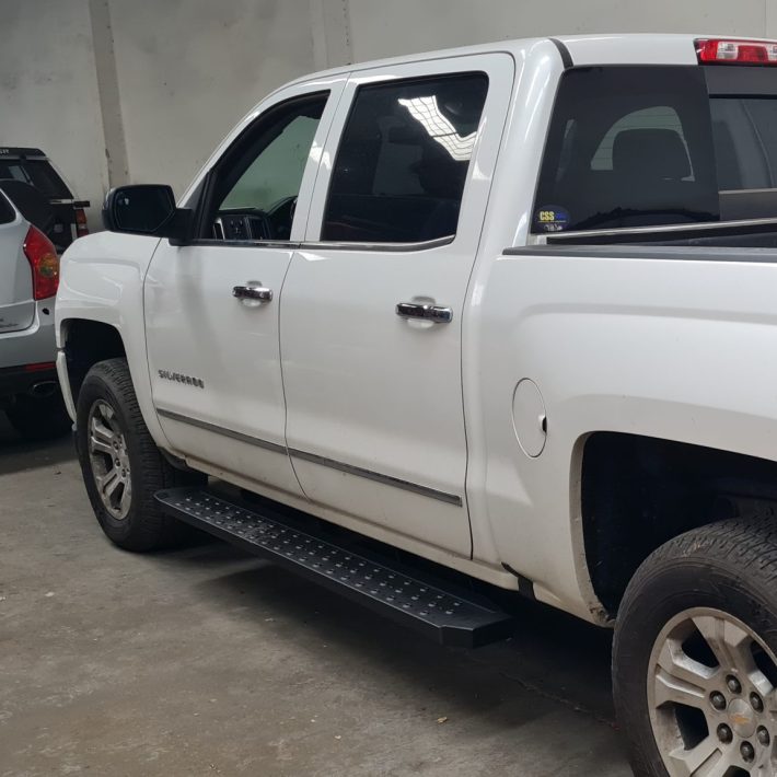 Pisadera fierro recta negra